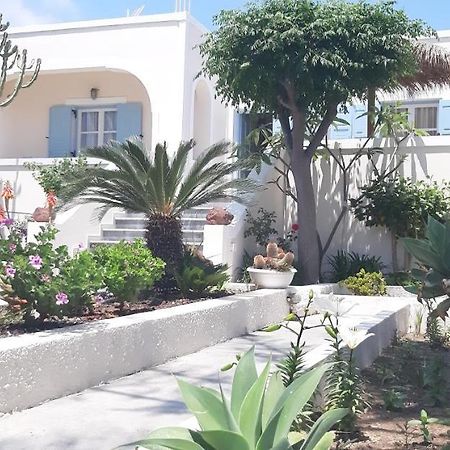 Villa Nikos Karamolegkos Kamari Bagian luar foto