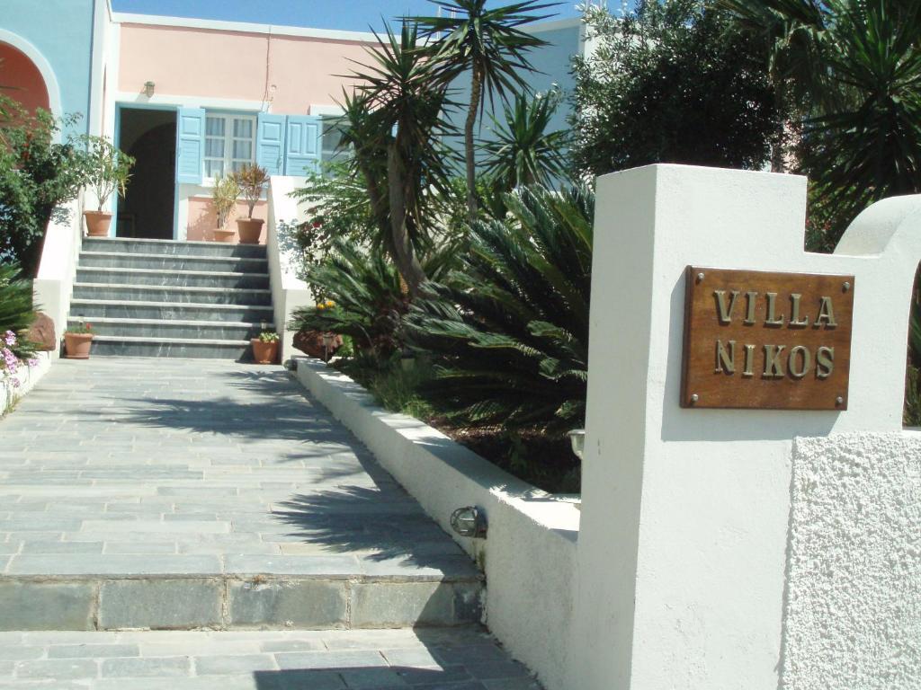 Villa Nikos Karamolegkos Kamari Bagian luar foto