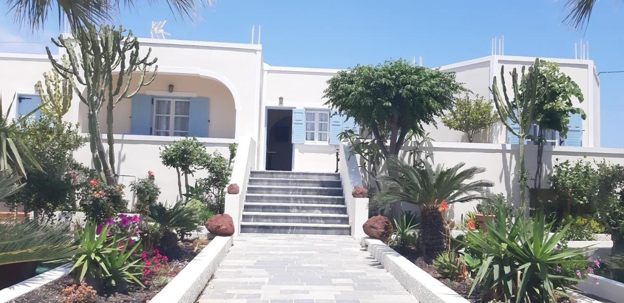 Villa Nikos Karamolegkos Kamari Bagian luar foto